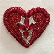 CUORE DI DRAGO ROSSO - Progetto ricamo ciondolo o spilla 6,5-5,8 cm