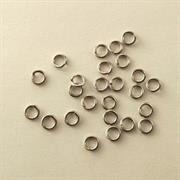 ANELLINO INT.2,5MM EST.4MM IN ACCIAIO (0,06MM) (003009)