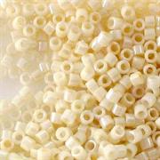 DELICA MIYUKI 11/0 AVORIO PASTA 1,6MM (80781)